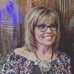 Meet your Posher, Michele